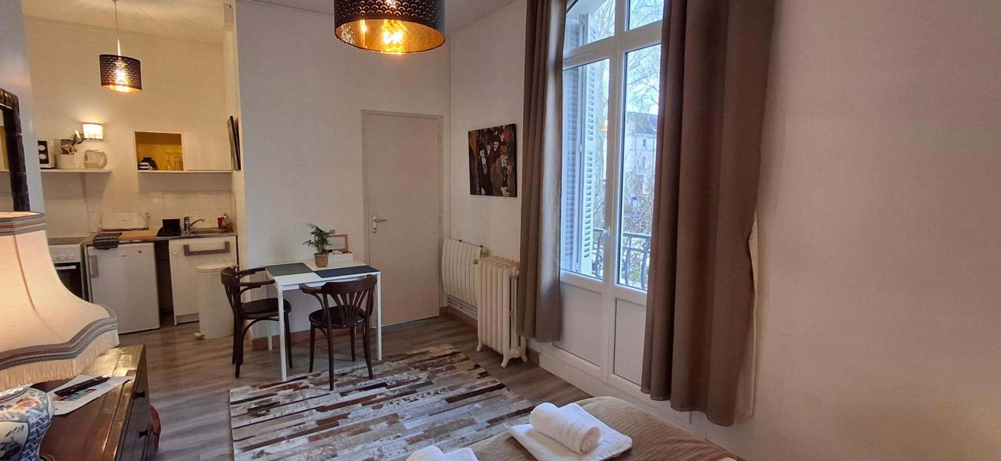 Apartament Chez Eric Le N2 Tours Zewnętrze zdjęcie